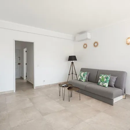 Belchoro Sealine Apartment *